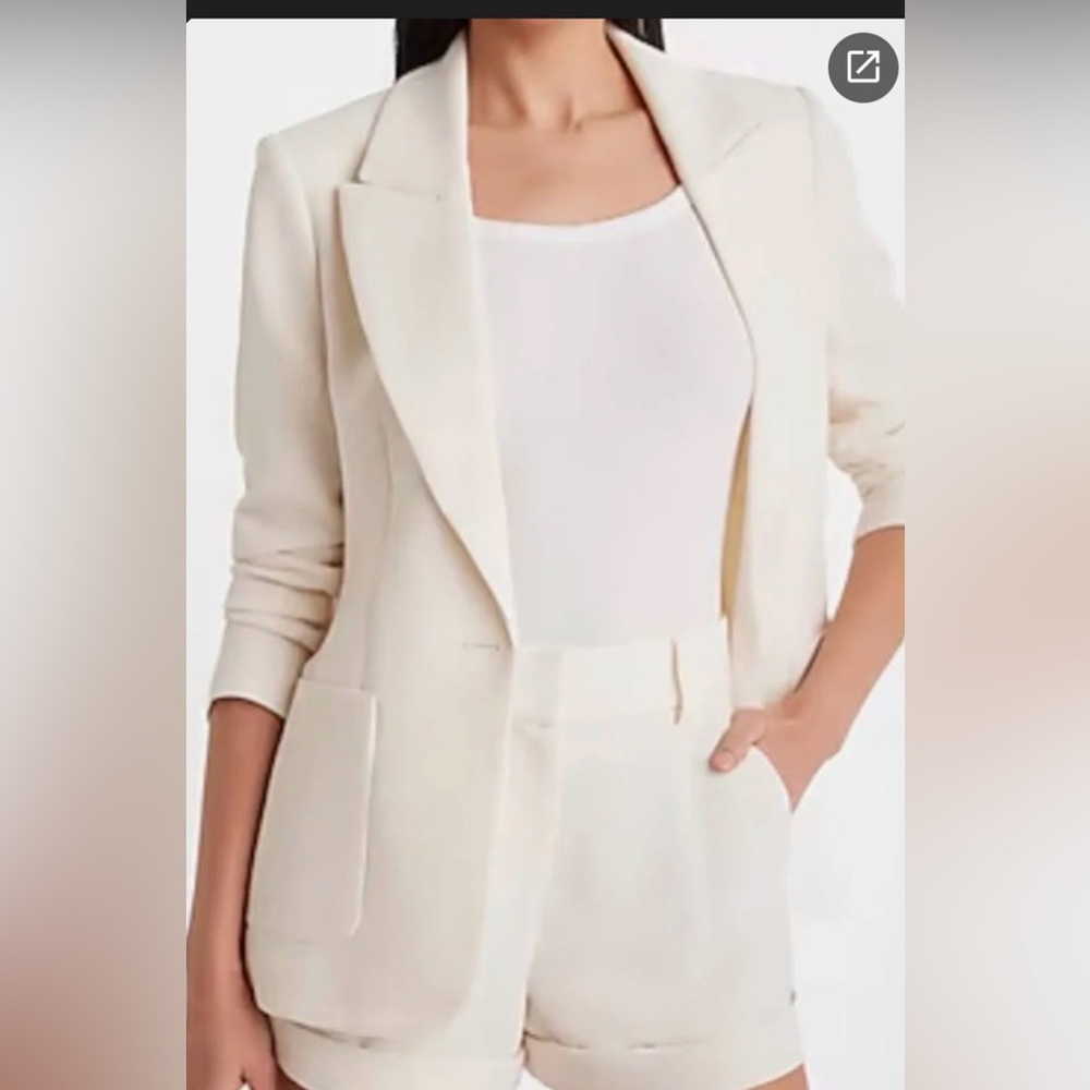 Elegant Cream Women's shorts